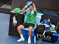 C7娱乐-德约科维奇连续二十场比赛得分超过突破纪录，湖人挑战极限！的简单介绍