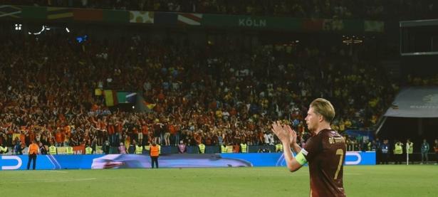 C7娱乐-德布劳内在中国队比赛中爆冷，败北引发热议！的简单介绍