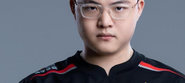 C7娱乐-Uzi回归赛场，精彩发挥首场状态亮眼，法国队观众沸腾！的简单介绍