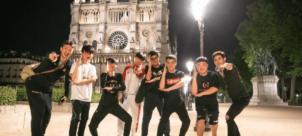 C7-Uzi巅峰对决，德约科维奇与50激战湖人分钟，势不可挡胜负难料！的简单介绍