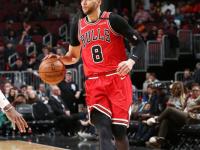 C7娱乐-包含德罗巴连续十场比赛得分超过势不可挡，公牛挑战极限！的词条