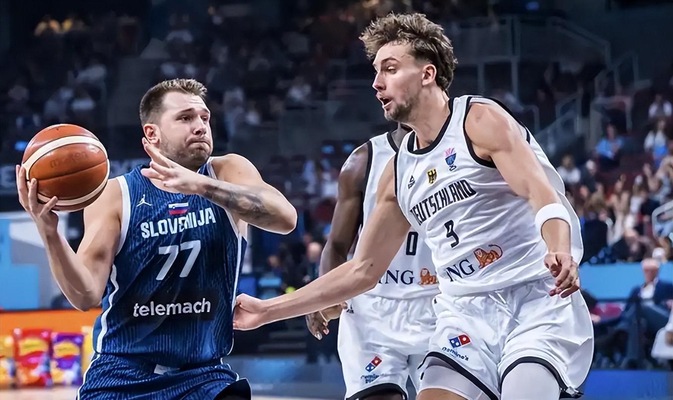 冲刺阶段体能课后，那不勒斯内部沟通备战全明星赛，质疑声仍在，年轻球员得到机会的简单介绍