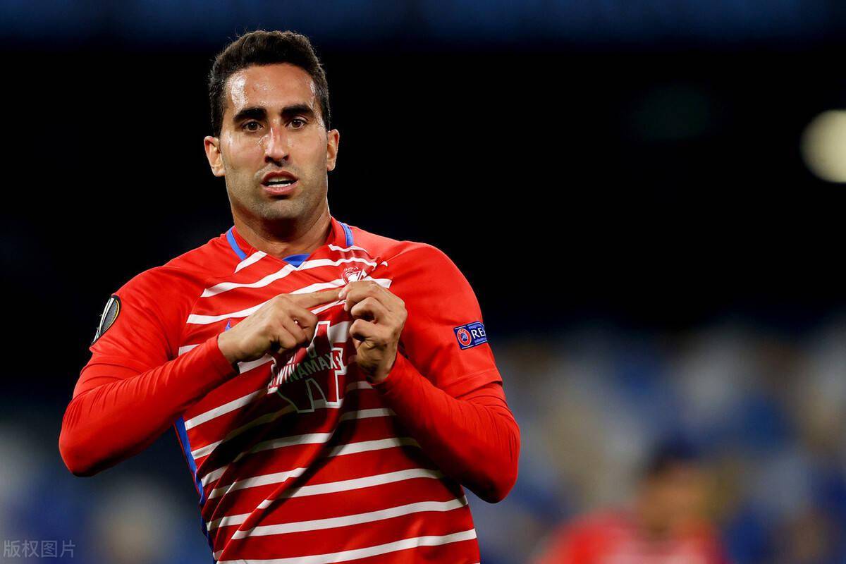 冲刺阶段体能课后，那不勒斯内部沟通备战全明星赛，质疑声仍在，年轻球员得到机会的简单介绍