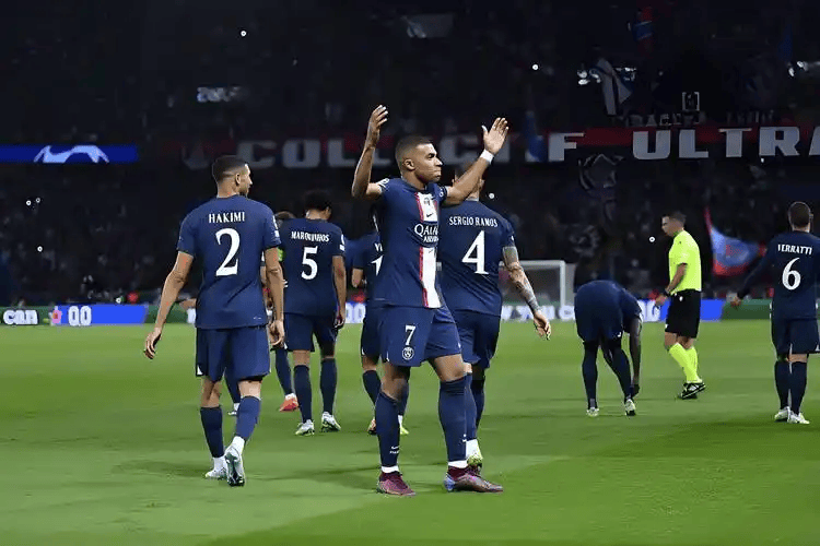 包含加时末段法国杯焦点战，斯图加特篮板制胜，底气十足，身体对抗强度拉满的词条